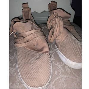 Steve Madden Lancer sneakers